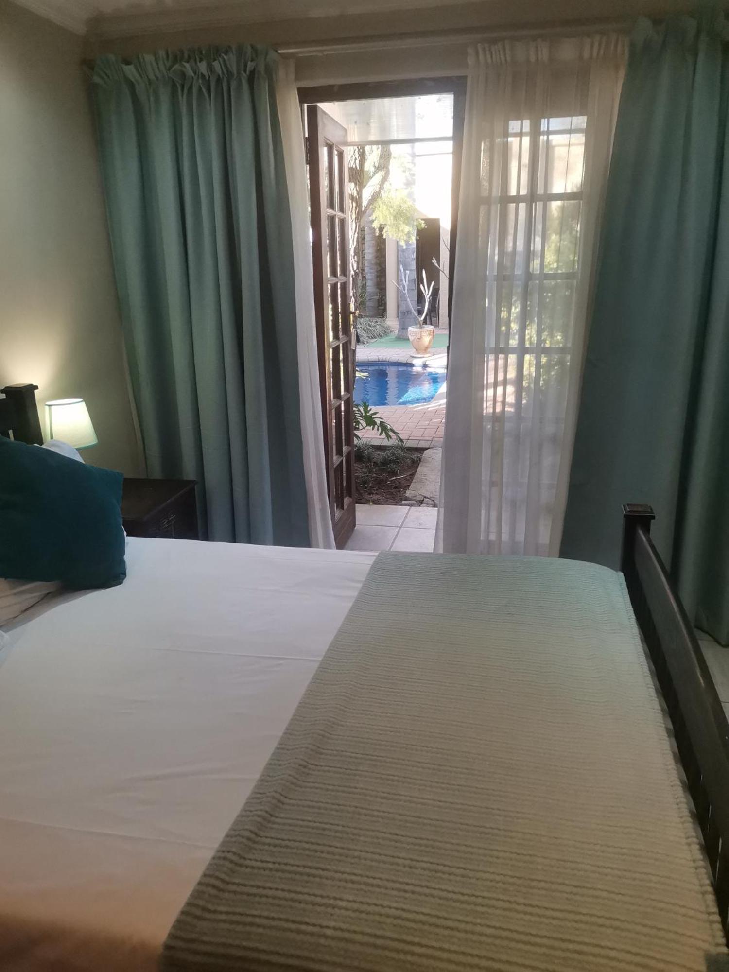 Giardino A 194 Bed & Breakfast Welkom Exterior photo