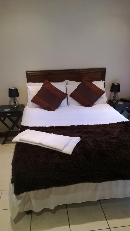Giardino A 194 Bed & Breakfast Welkom Exterior photo