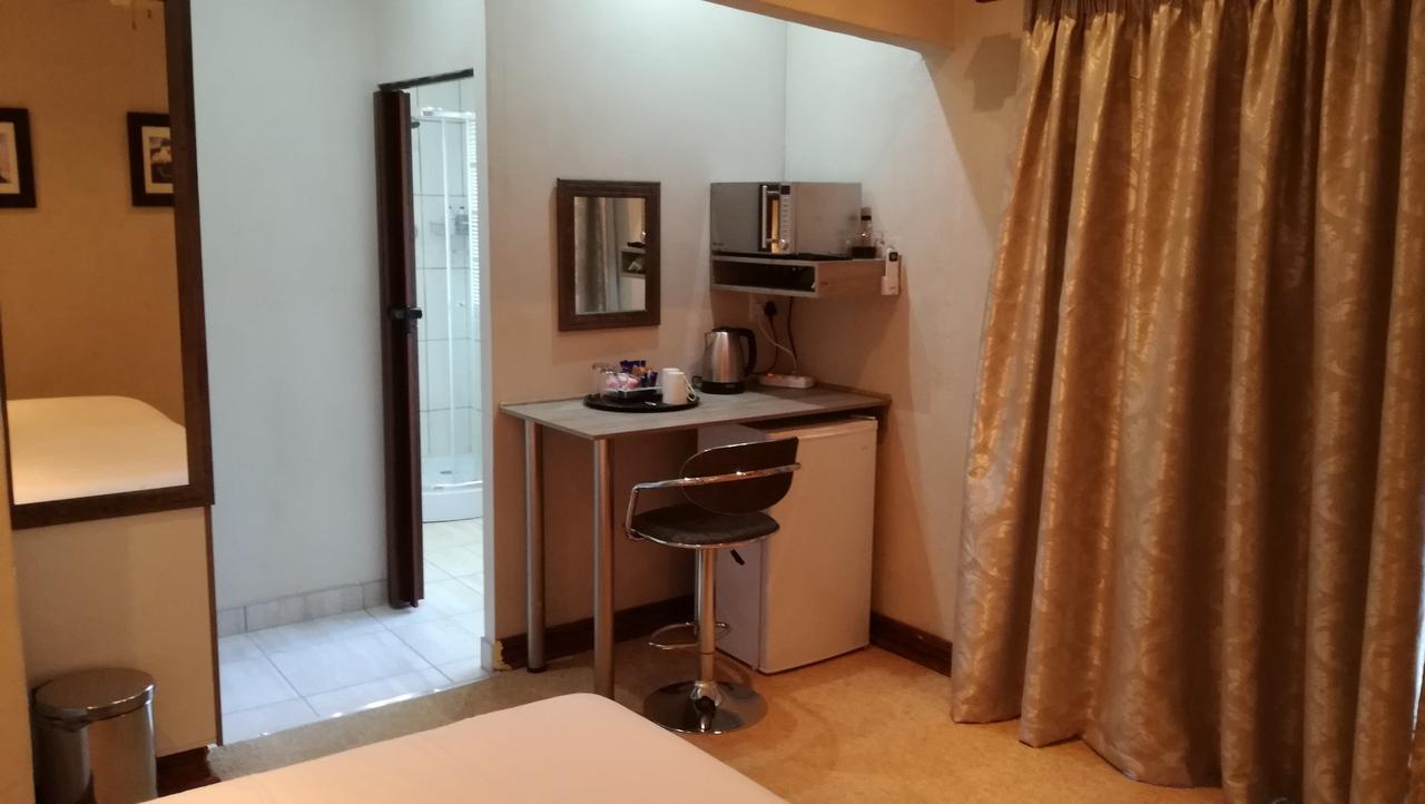 Giardino A 194 Bed & Breakfast Welkom Exterior photo