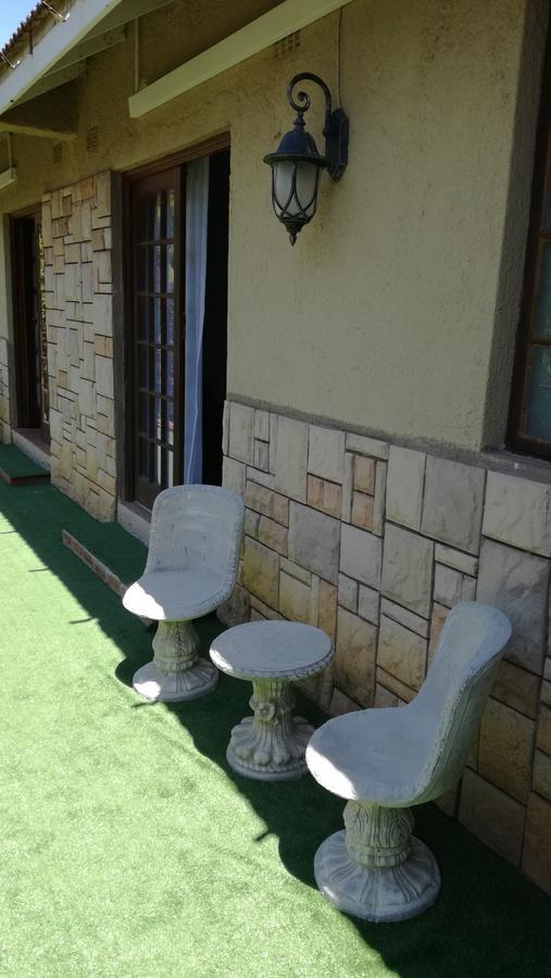 Giardino A 194 Bed & Breakfast Welkom Exterior photo