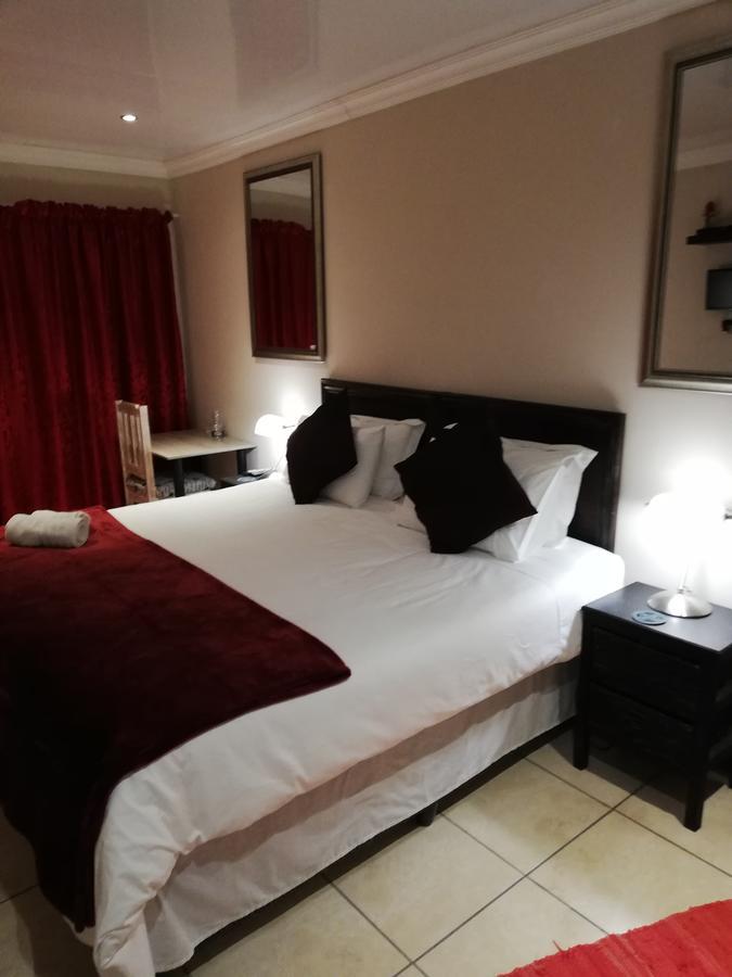 Giardino A 194 Bed & Breakfast Welkom Exterior photo